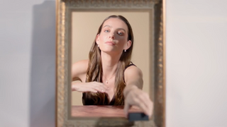 How to Style Pearls for Everyday Elegance