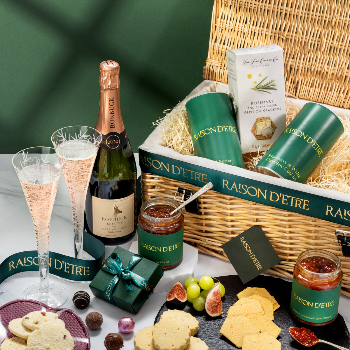 English Sparkling Wine Hamper - Rosé de Noirs
